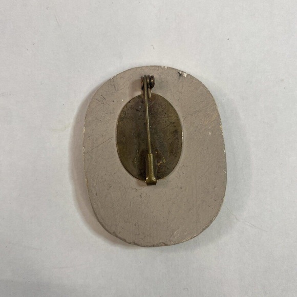 Vintage Beautiful Gold And White With Green Leafs Wooden Pin Brooch - Picture 3 of 12